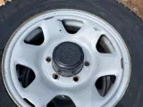 Колесо на диске Toyota 6x139.7 c шиной Dunlop 195/80R15
