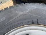 Колесо на диске Toyota 6x139.7 c шиной Dunlop 195/80R15