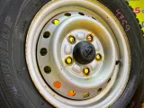 Колеса на дисках Toyota 5x114.3 c шинами Dunlop 165/80R13