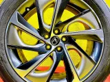 Колеса на дисках Lexus 5x114.3 c шинами Dunlop 235/55R20 Колеса на дисках Lexus 5x114.3 c шинами Dunlop 235/55R20