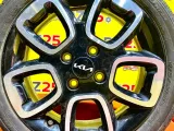 Колеса на дисках Kia 4x100 c шинами Hankook 175/50R15 Колеса на дисках Kia 4x100 c шинами Hankook 175/50R15