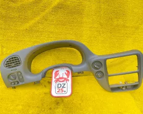 консоль магнитофона CHEVROLET/GMC/GENERAL MOTORS/BUICK TRAILBLAZER/ENVOY/RAINIER 2002 консоль магнитофона CHEVROLET/GMC/GENERAL MOTORS/BUICK TRAILBLAZER/ENVOY/RAINIER 2002