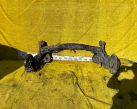 Задняя балка TOYOTA