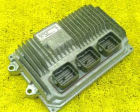 блок управления двс HONDA VEZEL 2015/Цвет NH731P