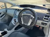 Консоль магнитофона Toyota Prius 2009/Цвет 040 5547447060 ZVW30L/ZVW30/ZVW35 2ZRFXE, передний