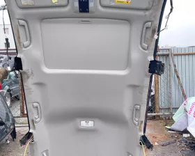 Обшивка потолка Toyota