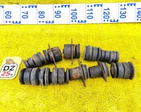 подушка кузова TOYOTA LAND CRUISER/LAND CRUISER CYGNUS/LX470 1999/Цвет 057 подушка кузова TOYOTA LAND CRUISER/LAND CRUISER CYGNUS/LX470 1999/Цвет 057