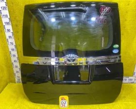 дверь 5я TOYOTA VOXY 2015/ЦВЕТ 202