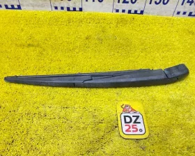 дворник 5-й двери TOYOTA RAV4 2003/Цвет 064 дворник 5-й двери TOYOTA RAV4 2003/Цвет 064