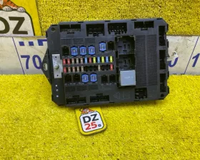 блок предохранителей Jaguar XF 2010