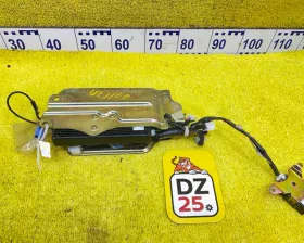 блок управления телефоном Toyota LX470 2003
