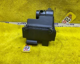 корпус воздушного фильтра TOYOTA RX450H/RX450HL 2020/Цвет 085