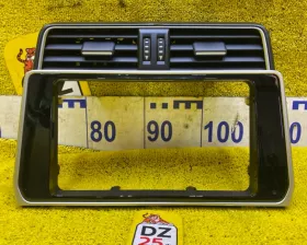 консоль магнитофона Toyota LAND CRUISER PRADO 2020/Цвет 070