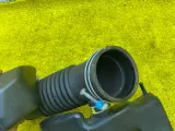 Патрубок воздушного фильтра Toyota Land Cruiser Prado/Hilux Surf 2004 1788162200 VZJ121/VZJ120W/VZJ120/VZJ121W/VZJ125W/VZJ125/VZN210W/VZN215W 5VZFE, передний