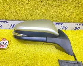 уши TOYOTA NOAH/VOXY/ESQUIRE 2014/Цвет 1F7