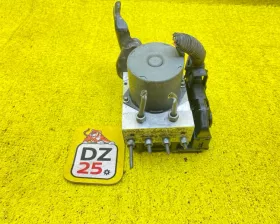 блок abs TOYOTA ALPHARD/VELLFIRE 2011