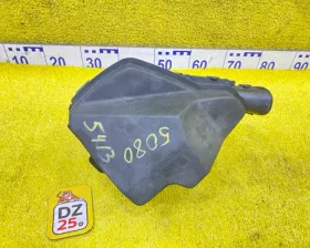 корпус воздушного фильтра TOYOTA VOXY/NOAH/ESQUIRE 2014