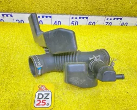 патрубок воздушного фильтра TOYOTA LAND CRUISER PRADO/HILUX SURF 2003 патрубок воздушного фильтра TOYOTA LAND CRUISER PRADO/HILUX SURF 2003