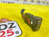 Кнопка включения подогрева сидений Toyota Land Cruiser/Land Cruiser Cygnus/Lx470 2000/Цвет 4M9 8475160070 UZJ100/UZJ100L/UZJ100/FZJ100/FZJ105/HDJ100/HDJ100L/HDJ101/HDJ101K/HZJ105/HZJ105L 2UZFE, передняя правая