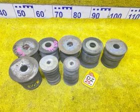 подушка кузова TOYOTA LAND CRUISER PRADO 2005/Цвет 070 подушка кузова TOYOTA LAND CRUISER PRADO 2005/Цвет 070