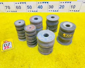 подушка кузова TOYOTA LAND CRUISER PRADO 2005/Цвет 070