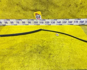 молдинг лобового стекла TOYOTA LAND CRUISER PRADO 2005/Цвет 070