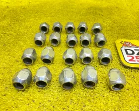 гайка на колесо Subaru FORESTER 2013/Цвет 37J