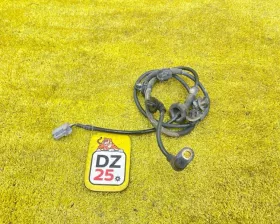 Датчик abs TOYOTA