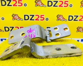 Петли двери багажника Toyota