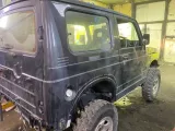 Петля дверная Suzuki Jimny Sierra/Jimny 1996/Цвет Y13B 6931080110 JB32W G13B, передняя правая
