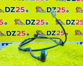 Датчик abs TOYOTA