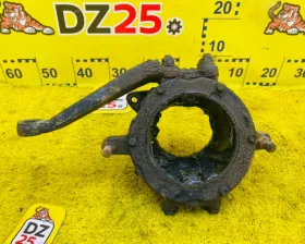 Поворотный кулак TOYOTA