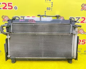 радиатор основной TOYOTA NOAH 2014/Цвет 070