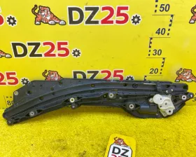 доводчик двери TOYOTA NOAH 2014/Цвет 070