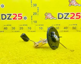 Датчик уровня топлива Toyota