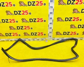 Молдинг лобового стекла TOYOTA