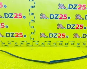 Молдинг лобового стекла TOYOTA