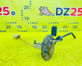 Датчик уровня топлива Toyota