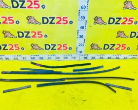 Молдинг лобового стекла TOYOTA