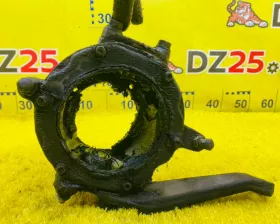 Поворотный кулак TOYOTA