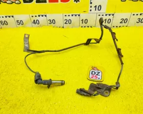 Датчик abs TOYOTA