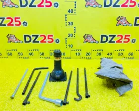 Поддомкратник/ домкрат TOYOTA