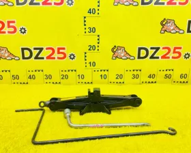 Поддомкратник/ домкрат Toyota