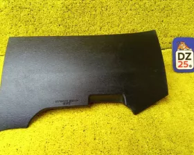 Подушка безопасности для колен Toyota