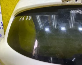 Стекло двери багажника Nissan