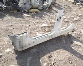 Порог кузова Nissan