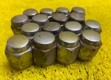 Гайка на колесо TOYOTA IPSUM 1998/ Цвет 057 5590044090 SXM15G/SXM15/CXM10G/CXM10/SXM10G/SXM10 3SFE