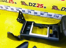 Бардачок между сиденьями TOYOTA LAND CRUISER PRADO 2018 5891060240C0 GDJ150W/GDJ150R/GDJ150L/GDJ150/GDJ151W/GDJ151/GDJ155L/GDJ155R/GDJ155/GRJ150W/GRJ150L/GRJ150/GRJ151W/GRJ151/GRJ152/KDJ150/KDJ150L/KDJ155/TRJ150W/TRJ150L/TRJ150/TRJ152/TRJ155 1GDFTV, перед
