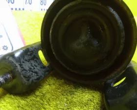 Подушка двигателя TOYOTA