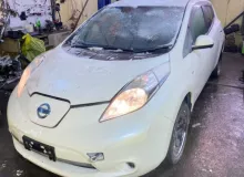 Радиатор основной NISSAN LEAF 2013/Цвет QAB 214103NK0A AZE0 EM57, передний